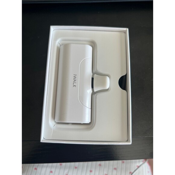 iWalk LinkPod 4 docking battery for iPhones - Picture 4 of 5